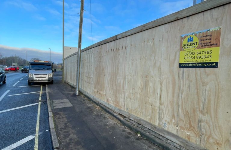 Site Hoarding 768x500